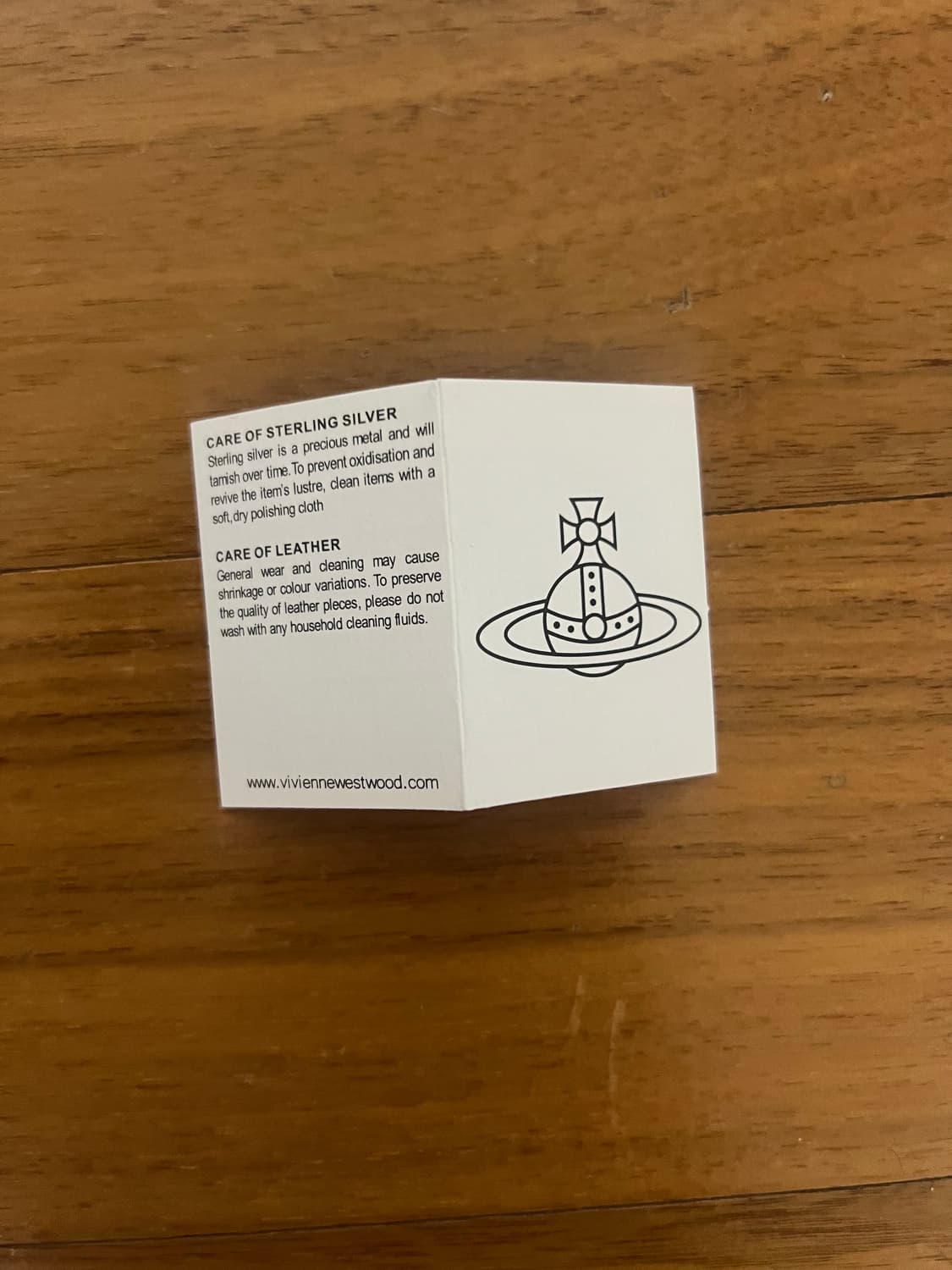 비비안웨스트우드 옥타비에 리본 목걸이 라이트 블루 925실버 상품이미지4