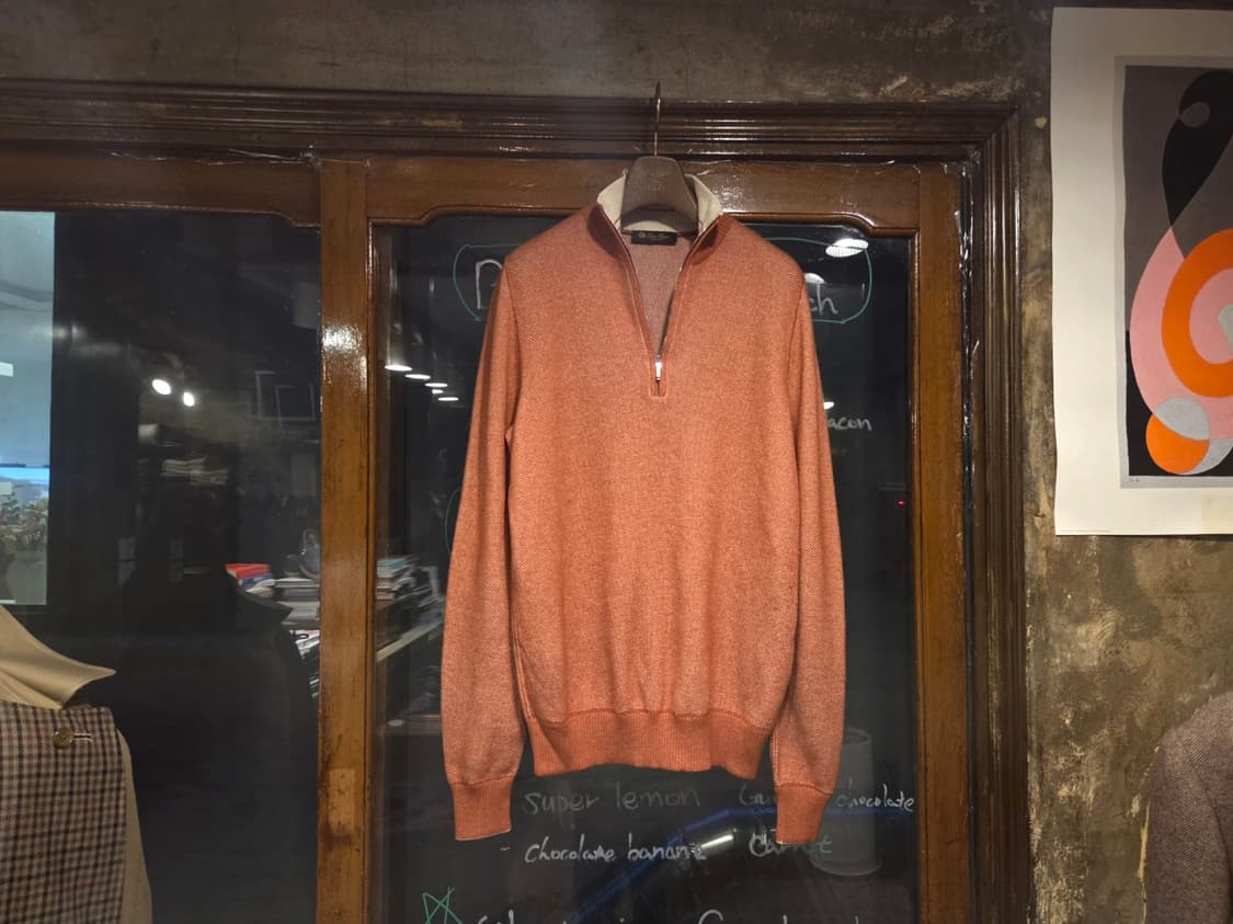 로로피아나 짚업니트 상품이미지1