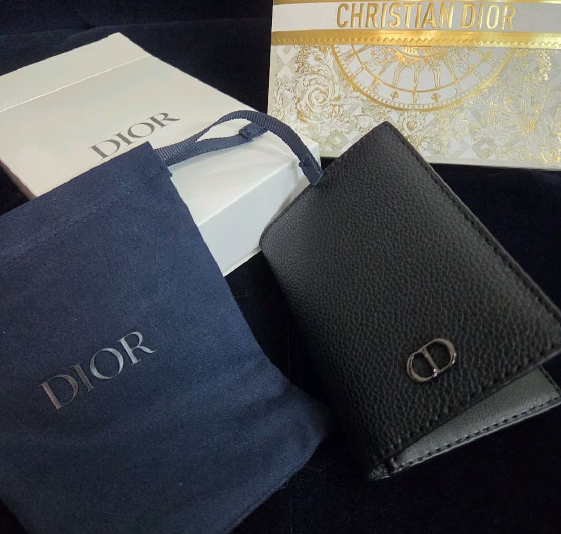 디올 뷰티 가죽 카드지갑 상품이미지1