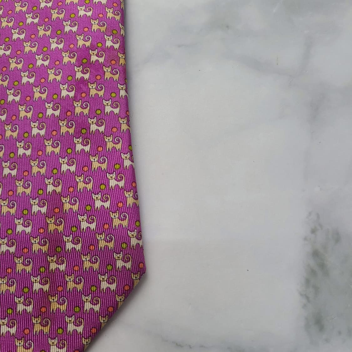 살바토레 페라가모 실크 강아지 패턴 넥타이 8.6cm B등급 E700
 상품이미지9