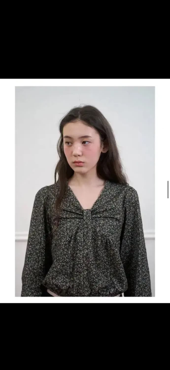 노컨텐츠 Tiny Flower Blouse_Black 상품이미지1