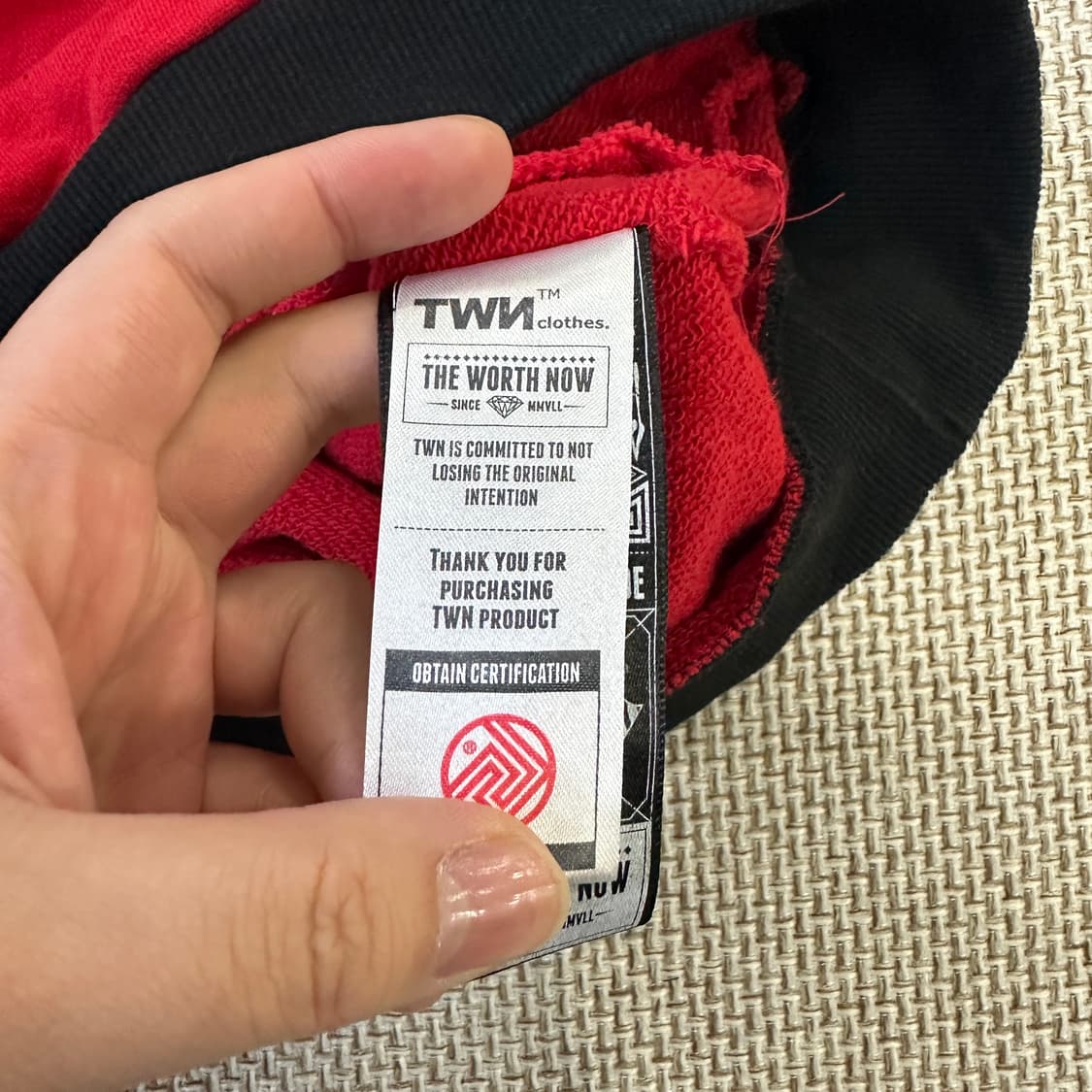 L 티떠블유엔 암라인위너 맨투맨 0316D 상품이미지2