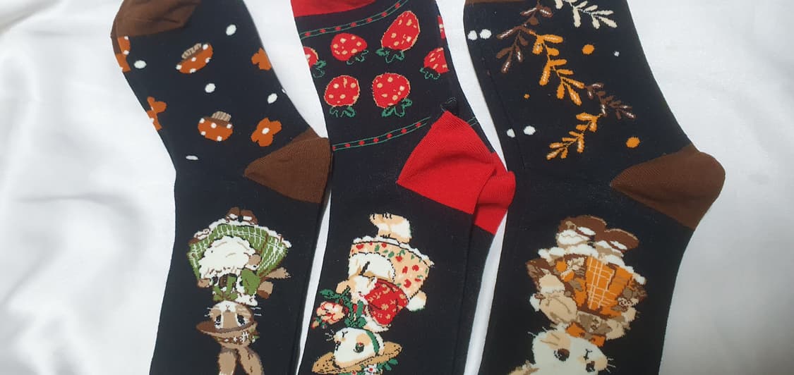 브라운 블랙 레드 동물패턴 토끼 버섯 딸기 양말 상품이미지7