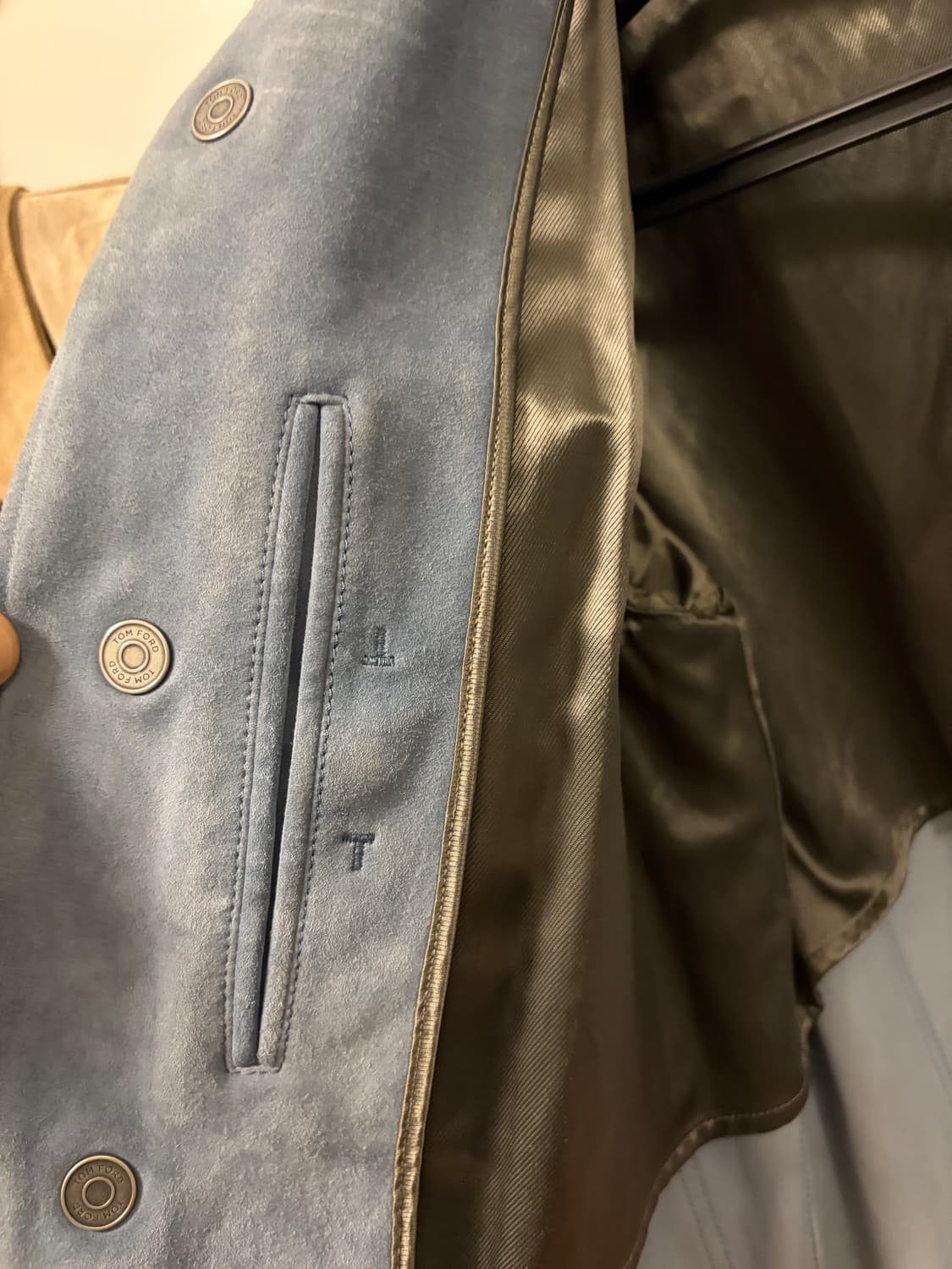 톰포드 스웨이드 트러커 50 오션블루 상품이미지5