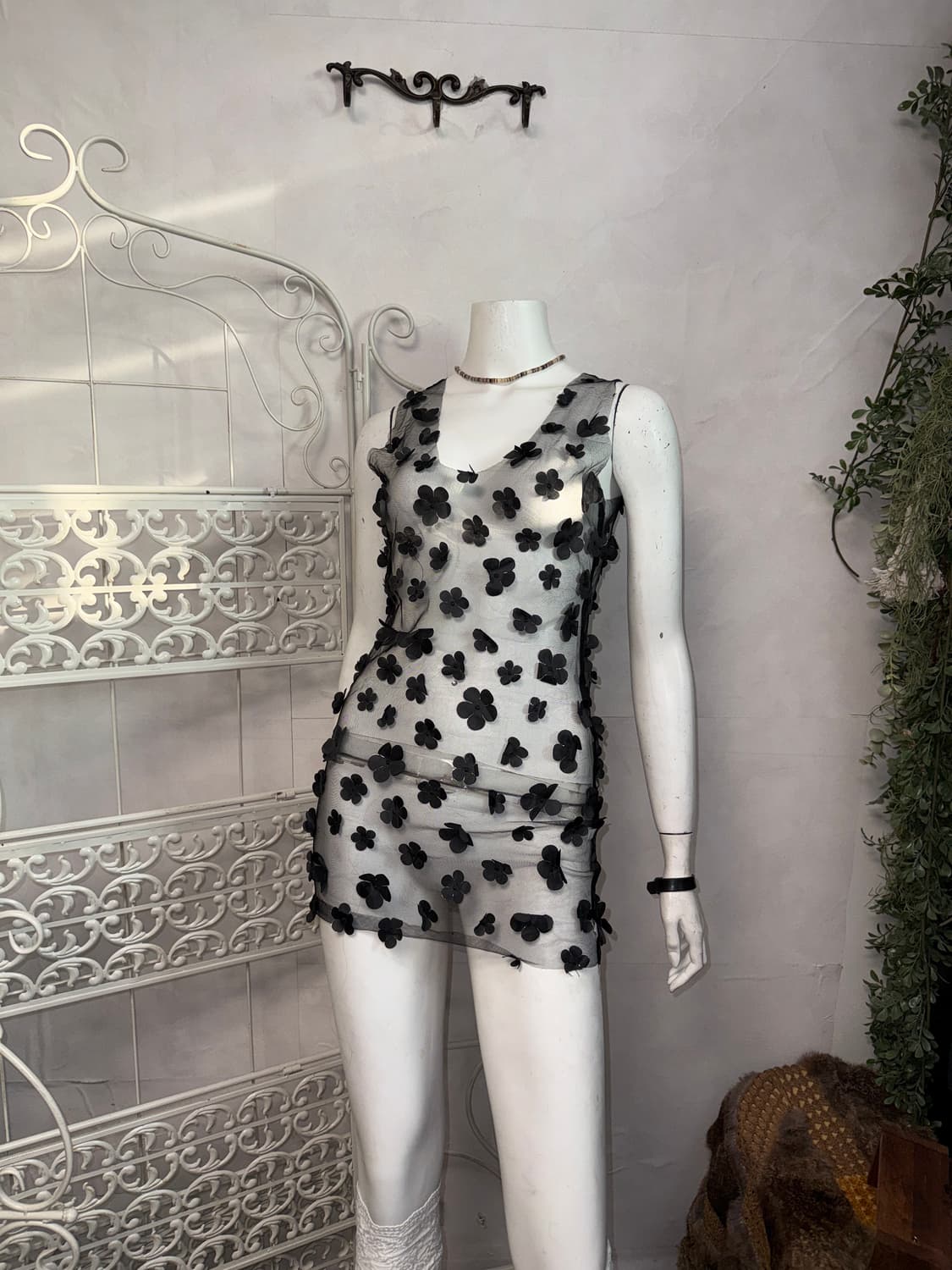 Black popcorn flower mesh sleeveless ops 상품이미지2