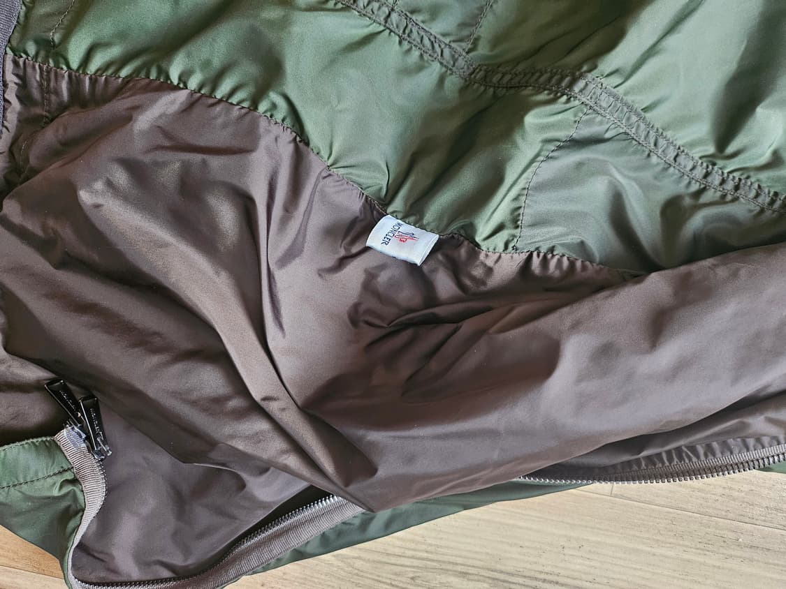 몽클레어바람막이판매합니다 상품이미지1