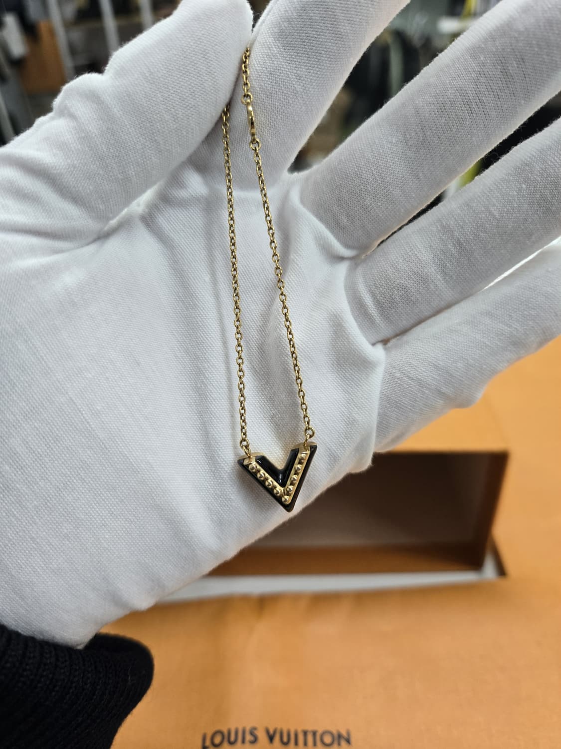 [A급컨디션]루이비통 에센셜 목걸이 상품이미지1