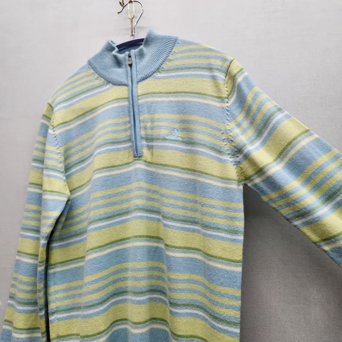 올드스쿨 아디다스 멀티컬러 스트라이프 니트 반집업 S~M 상품이미지2