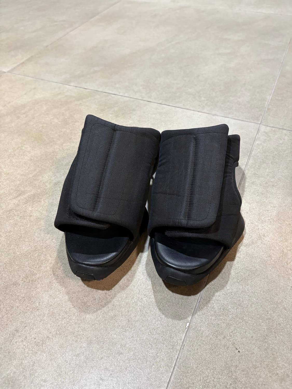 릭오웬스 아디다스 클로그 상품이미지2