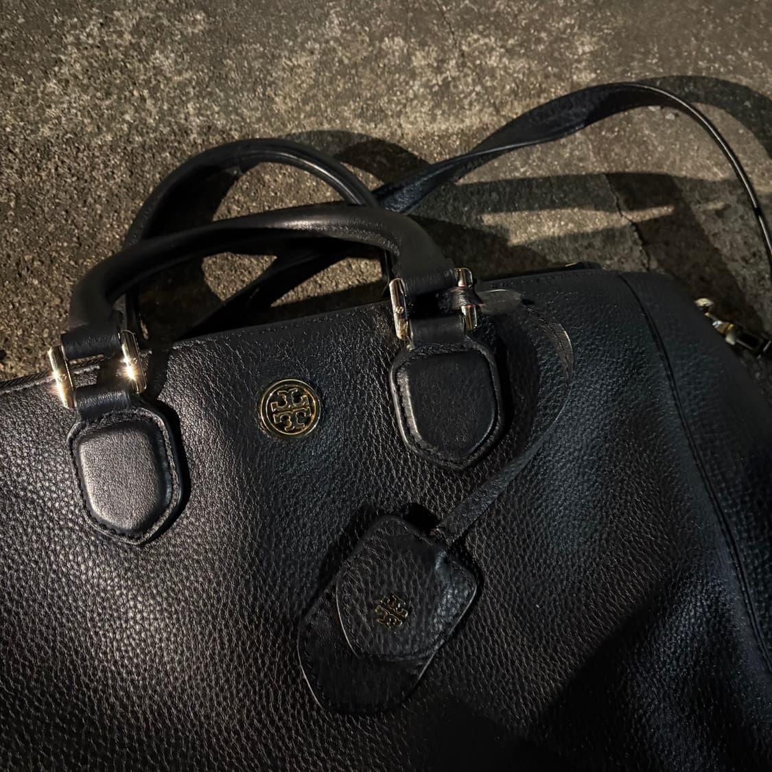 토리버치 로빈슨 더블 집 레더백 상품이미지3