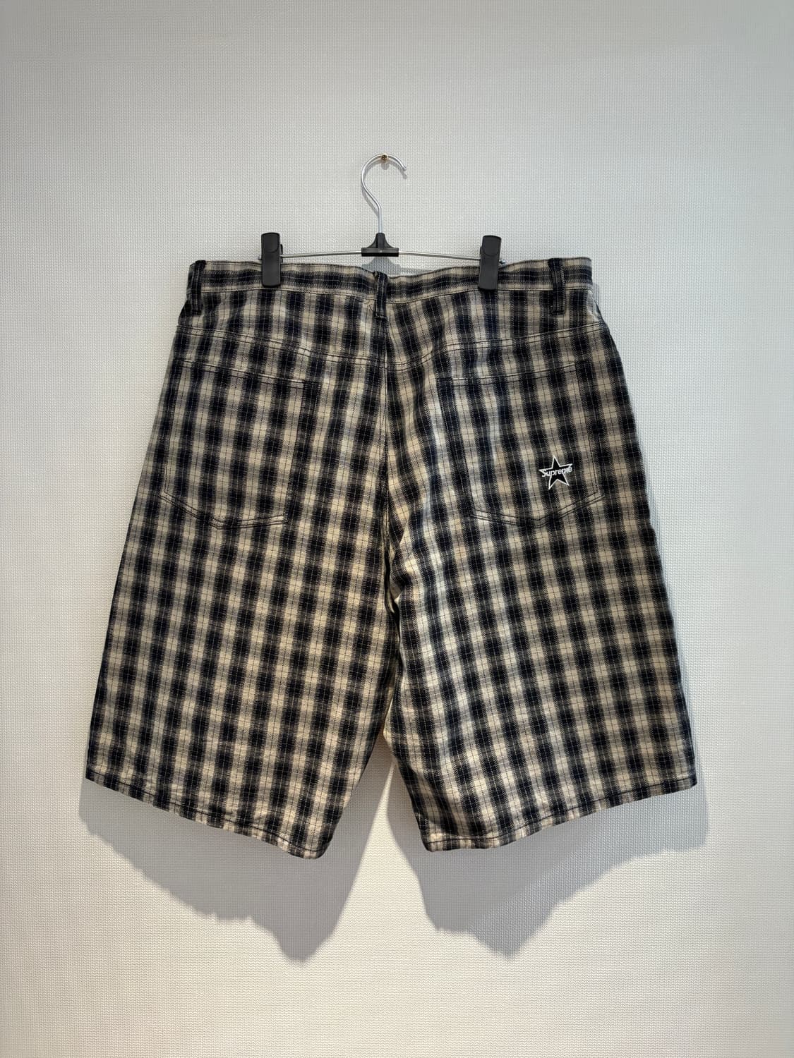 Supreme checker shorts 상품이미지3