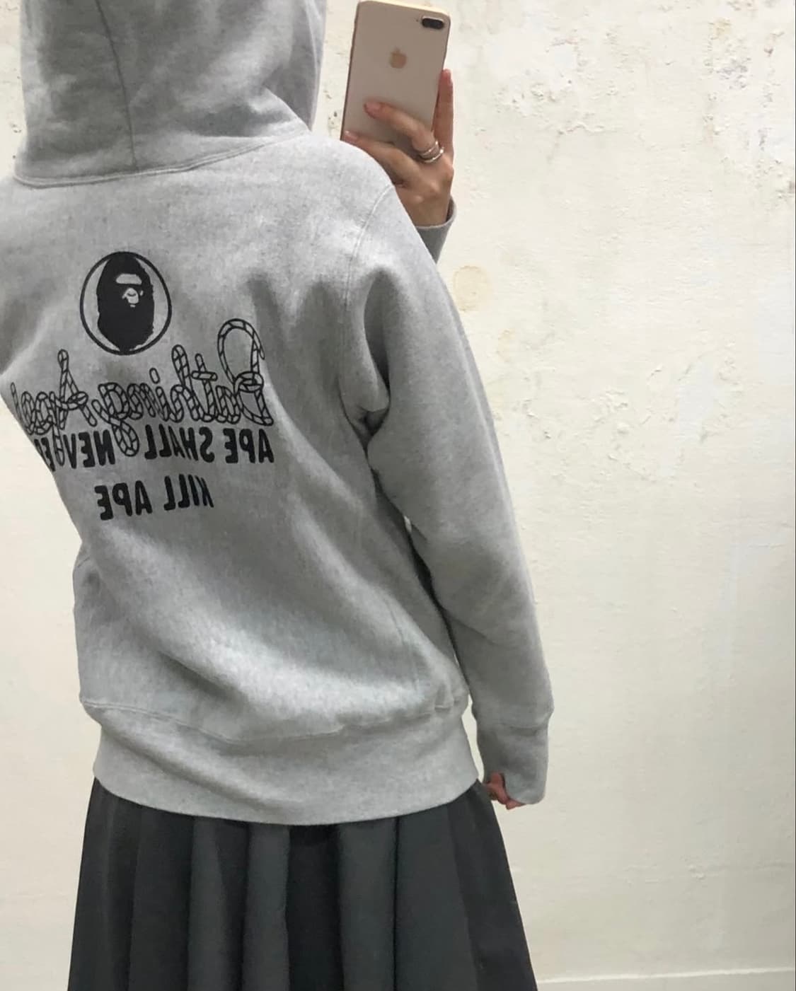 베이프 X 챔피언 후드 집업 상품이미지3