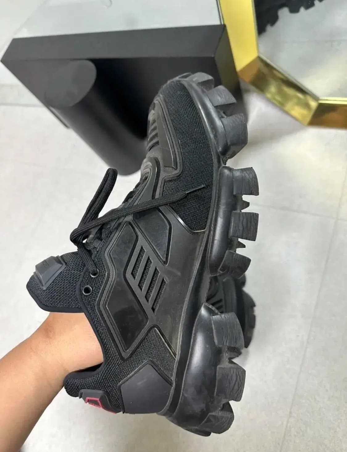 프라다 클라우드 버스트 썬더 uk9 상품이미지3