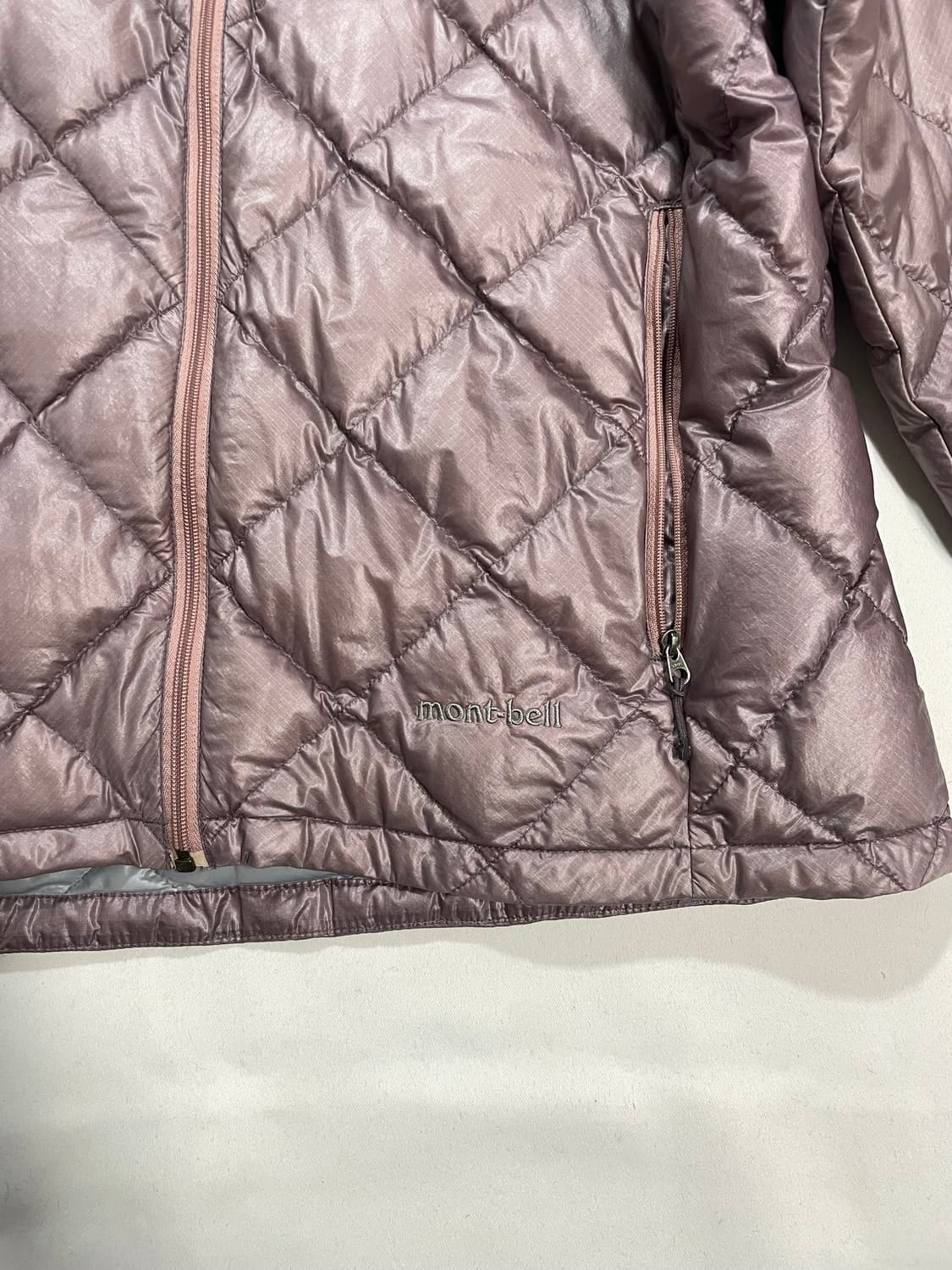 몽벨 재팬 다이아몬드 퀼팅 구스다운 경량패딩 상품이미지4