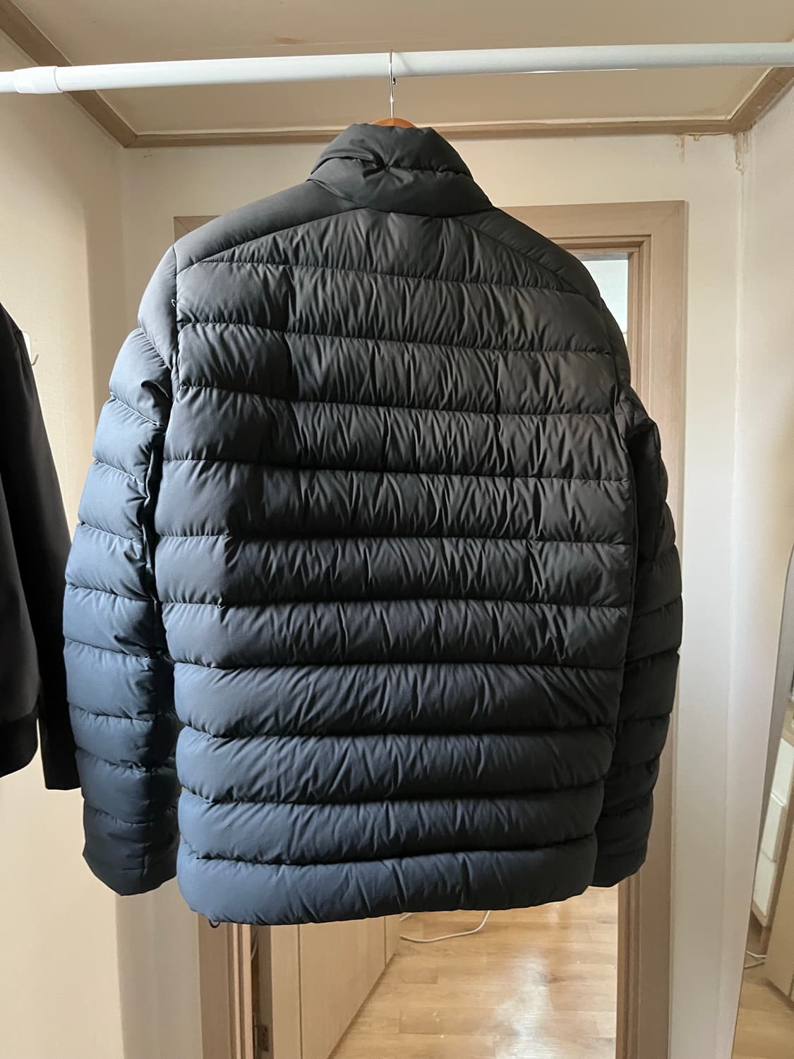 베일런스 아크테릭스 경량패딩 상품이미지2