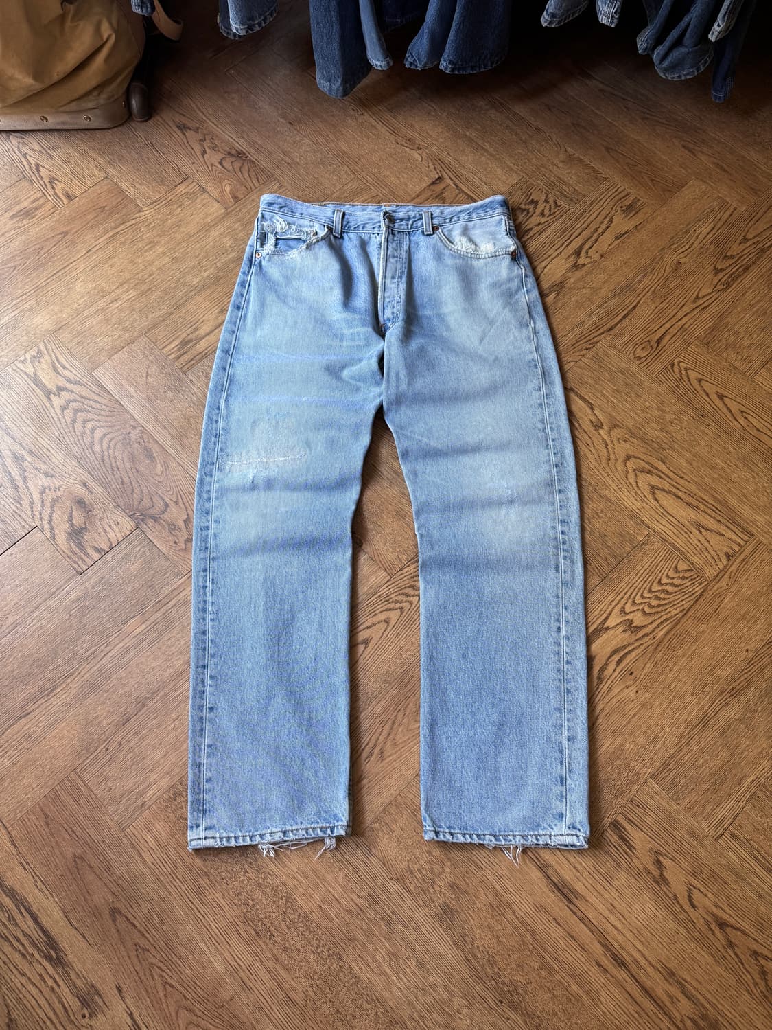 [34]90's 리바이스 501 Made in USA 연청 데님 팬츠 상품이미지2