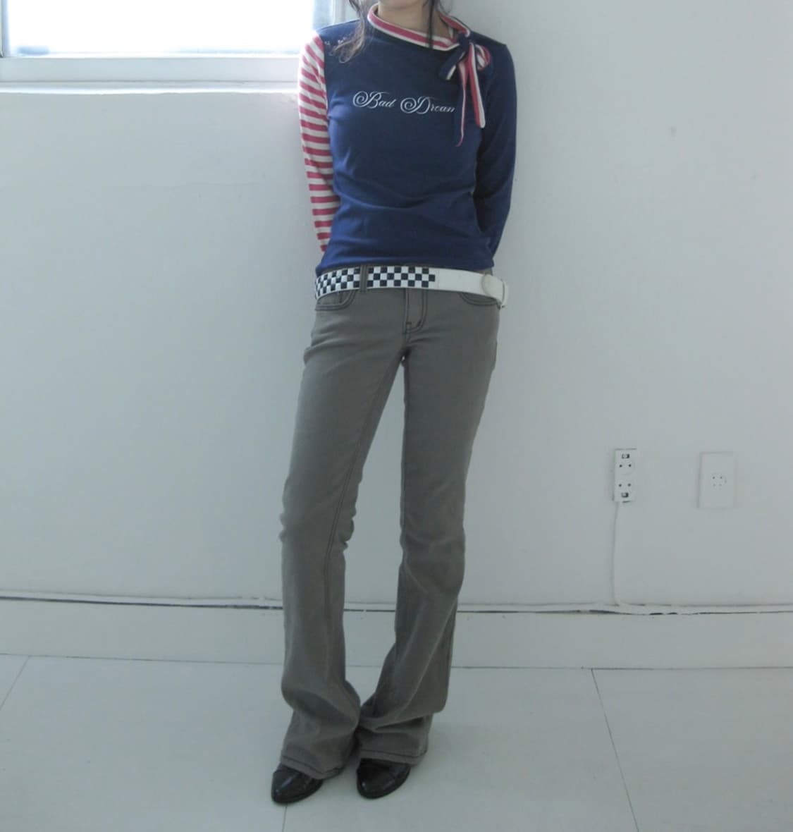 샵페어리 스티치 로우라이즈 플레어 팬츠 카키 상품이미지1