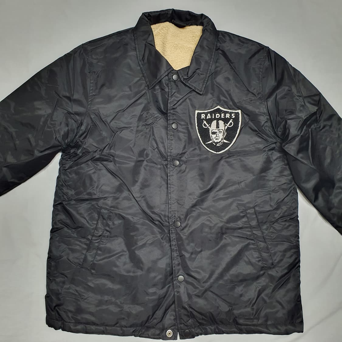 마제스틱 오클랜드 레이더스 쉐르파 코치 자켓 블랙 Majestic 상품이미지1
