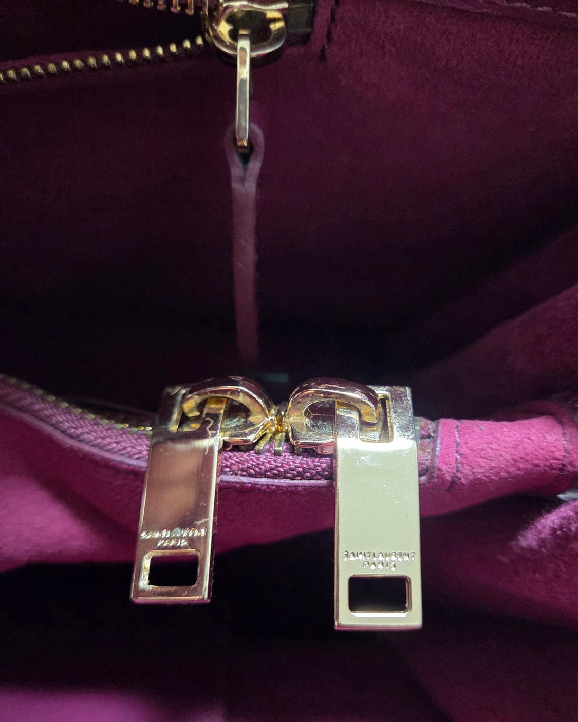 생로랑 버건디 레더 토트백 상품이미지9