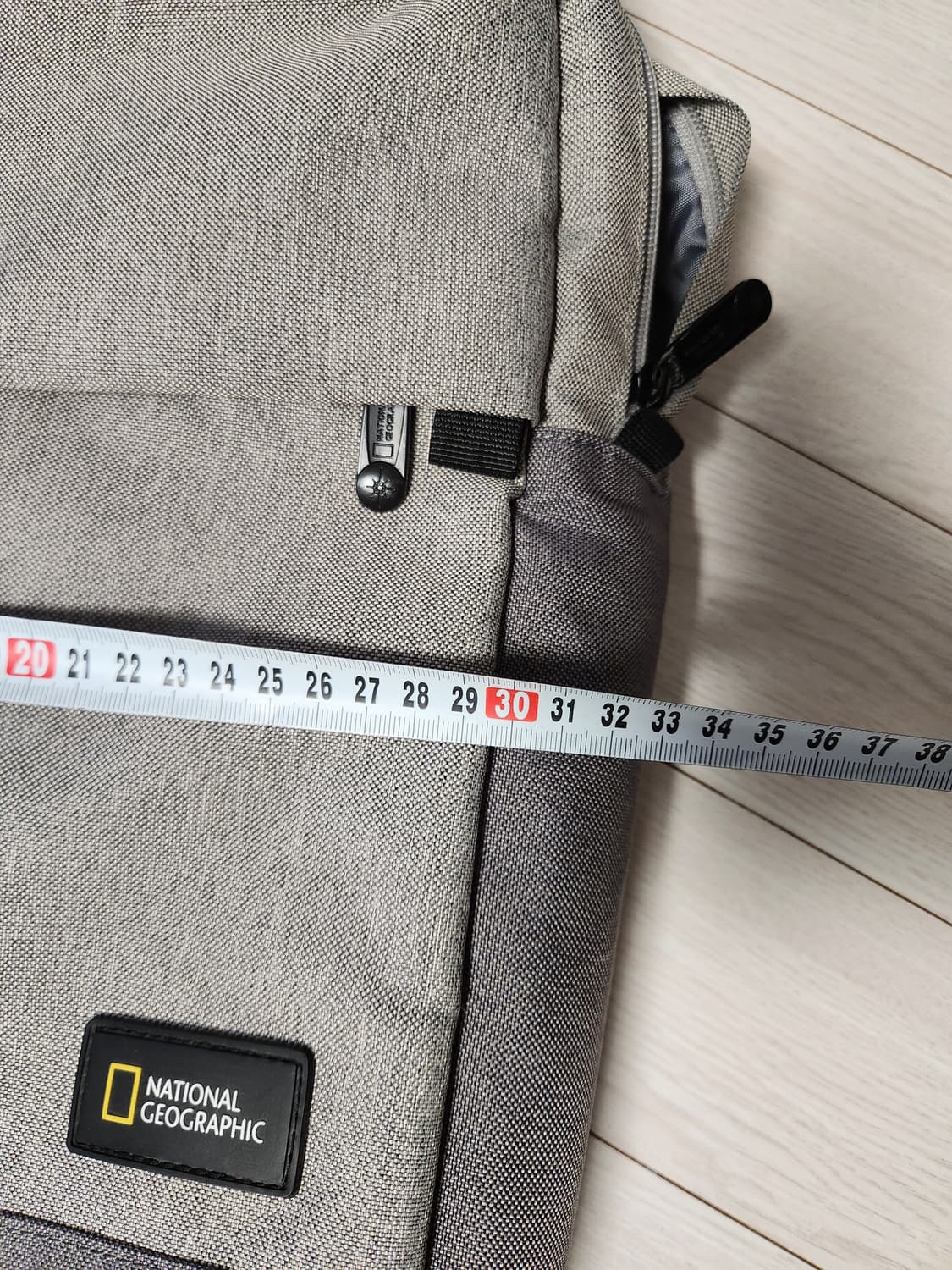 내셔널지오그래픽 DAY PACK 데이팩 노트북 백팩

사용감 거의 없어요 상품이미지3