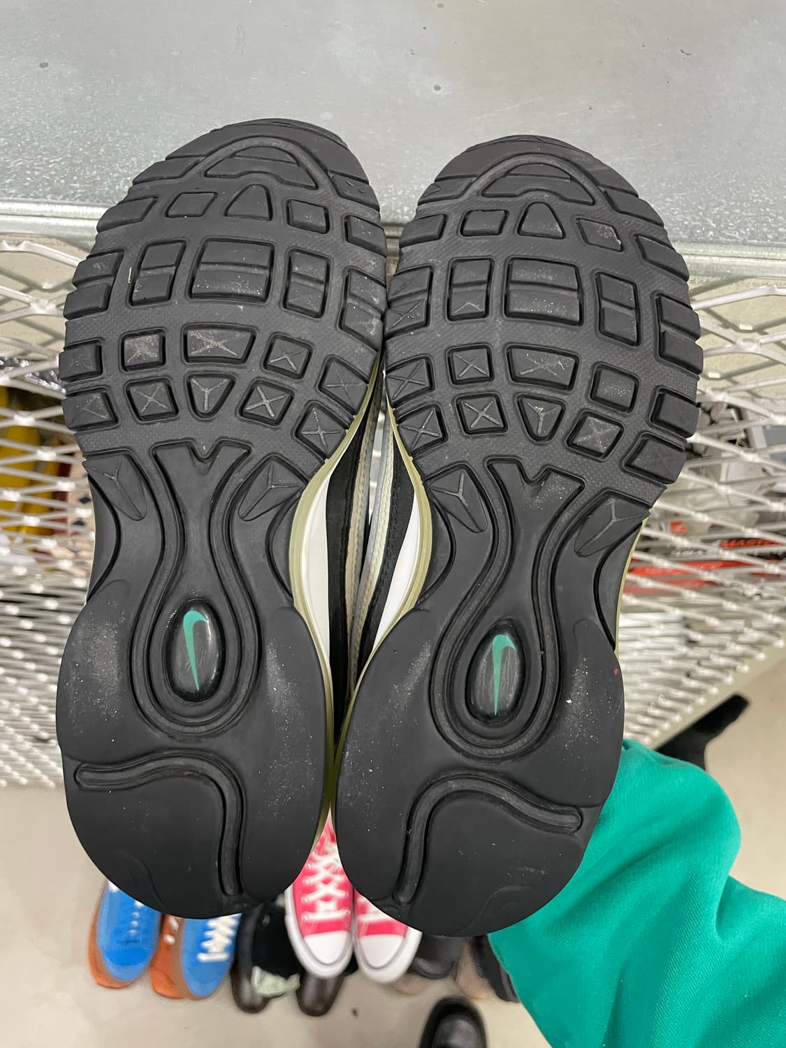 나이키 에어맥스 98 라디언트 에메랄드 245 상품이미지6