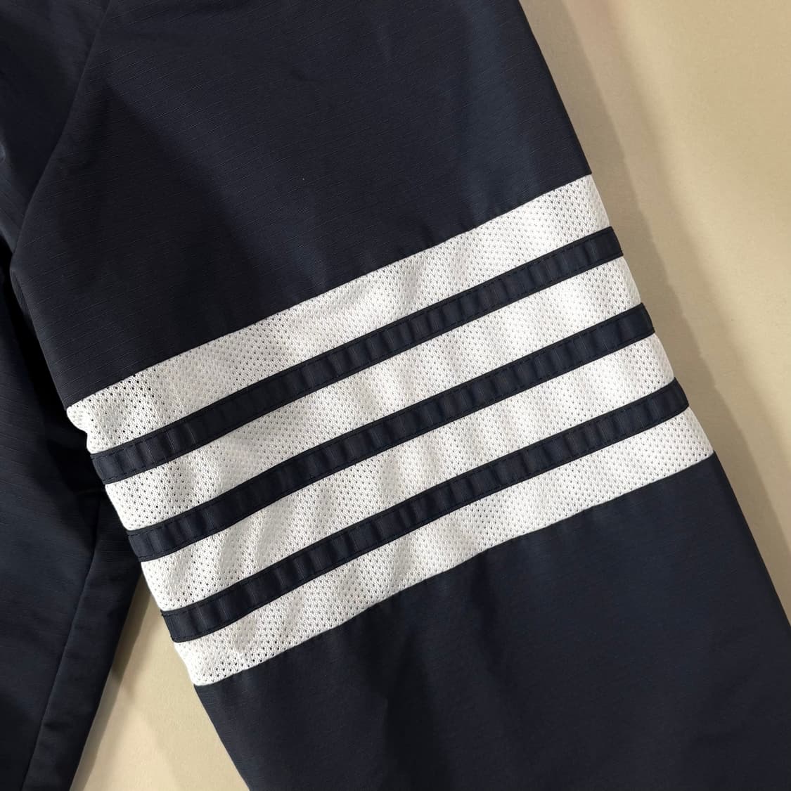 [2/당일출고]톰브라운 립스탑 바람막이 상품이미지4