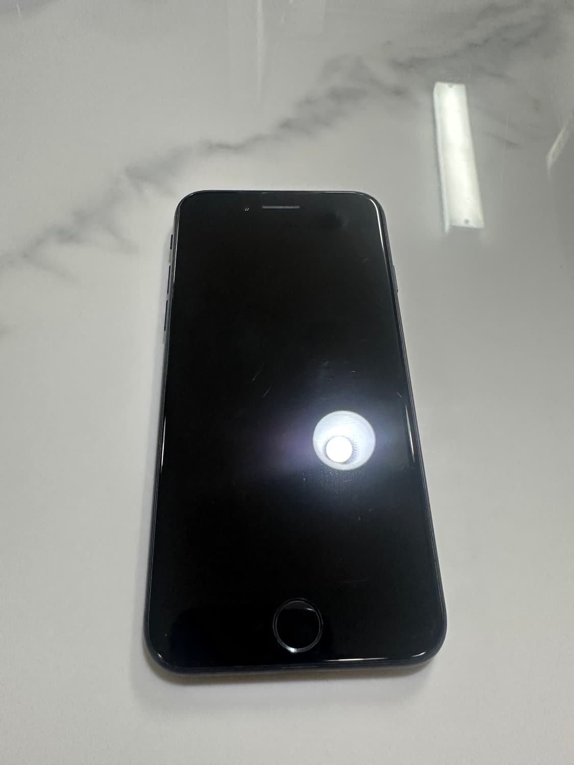 아이폰 se2 블랙 64기가 상품이미지1