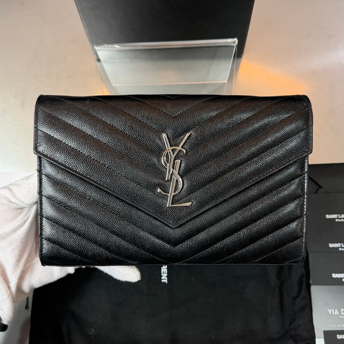 [리오브전포점] 생로랑 마틀라세 엔벨로프 WOC 은장 체인 숄더백 상품이미지2