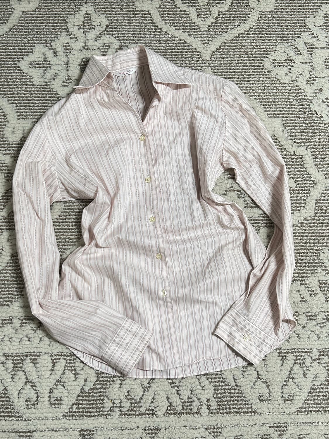 긱시크 핑크 스트라이프 셔츠 블라우스 상품이미지1