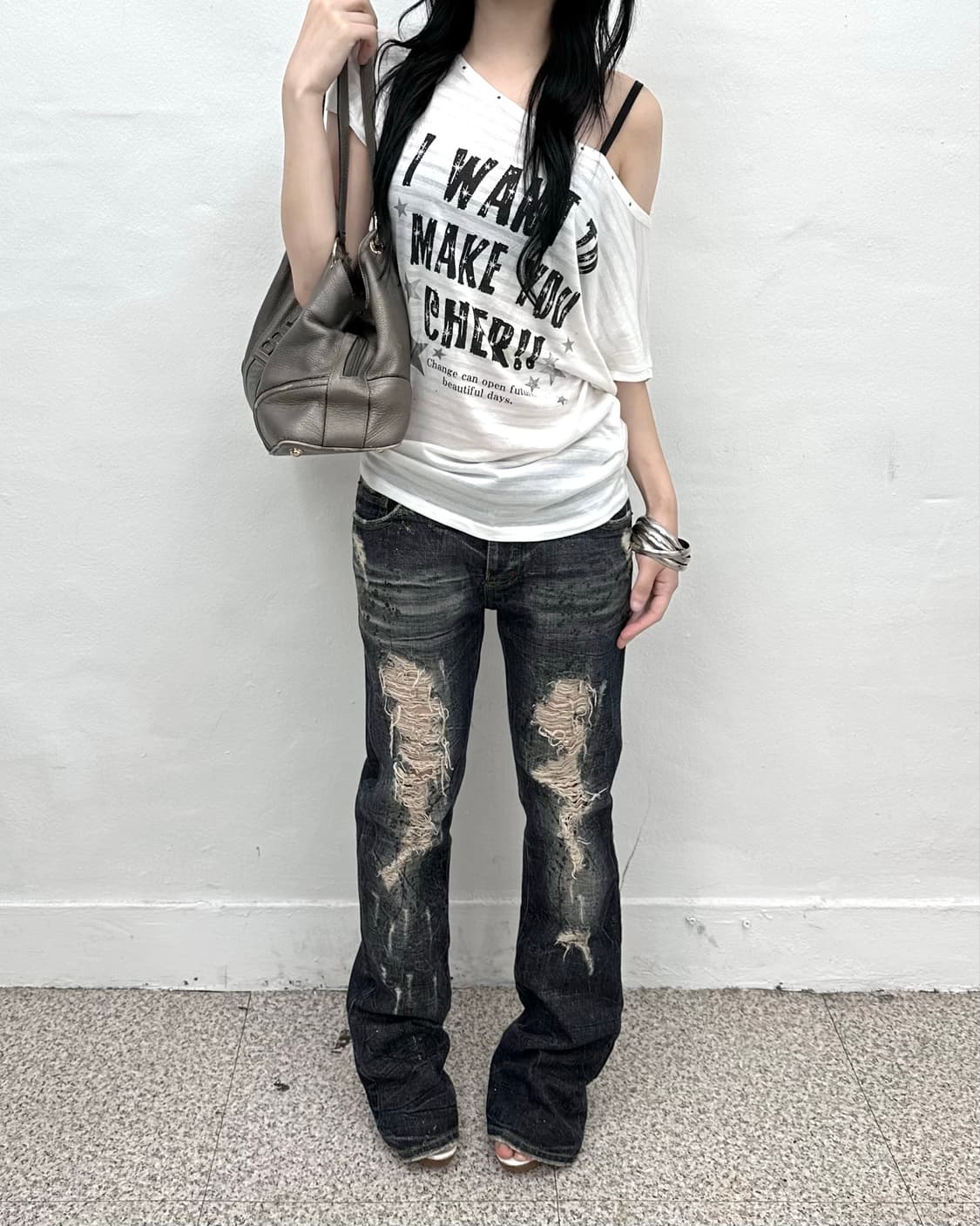 Lettering sharing detail short sleeve 상품이미지1