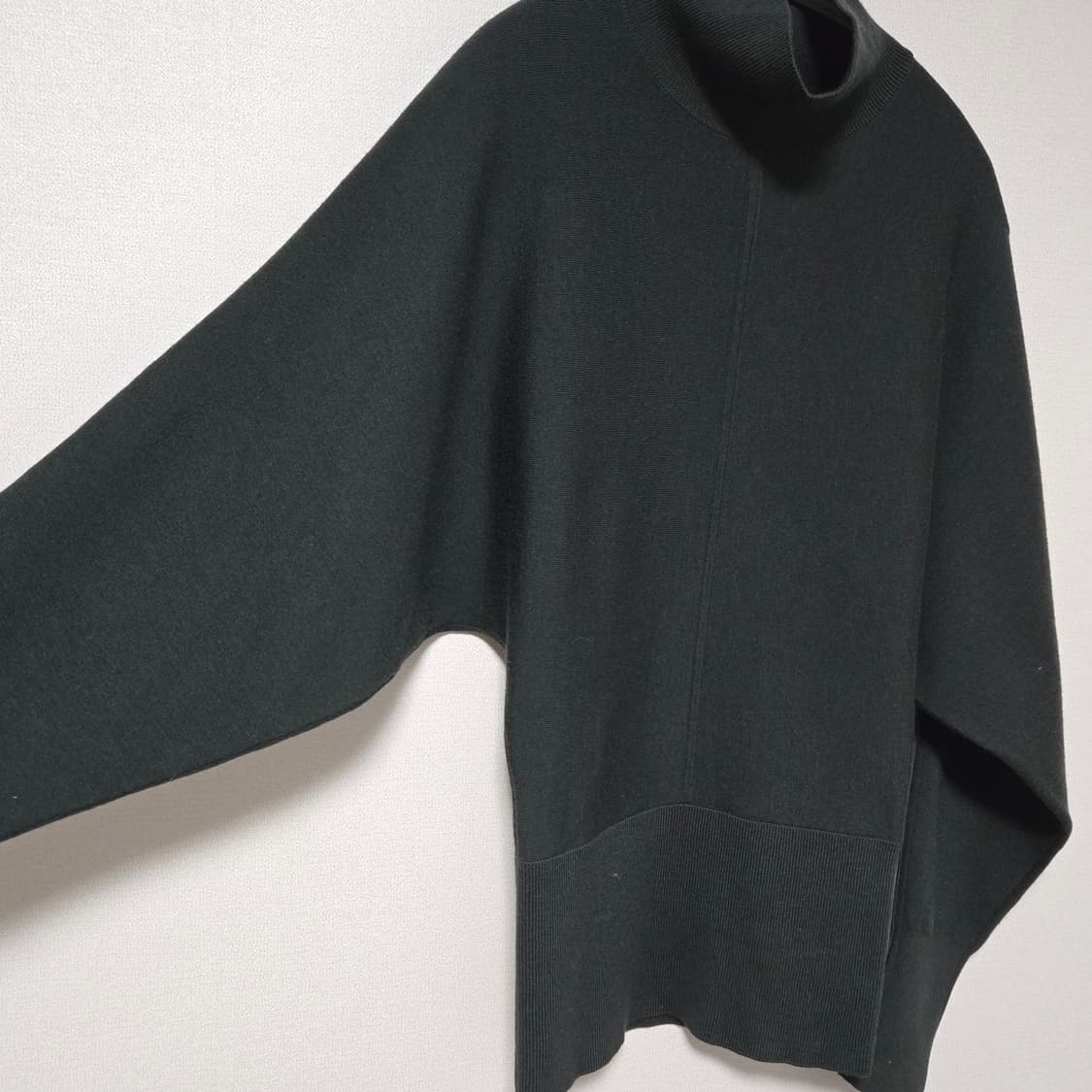 코스 울 하이넥 니트 / 여성 니트/ 여자 니트 상품이미지2