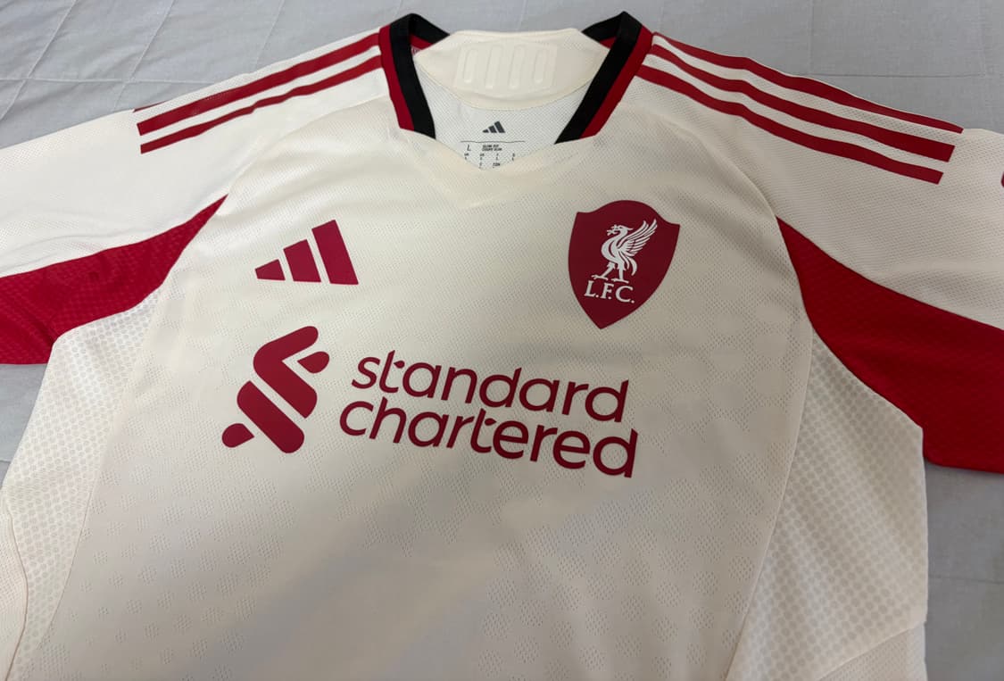 25/26 리버풀 어웨이 어센틱 유니폼 상품이미지2