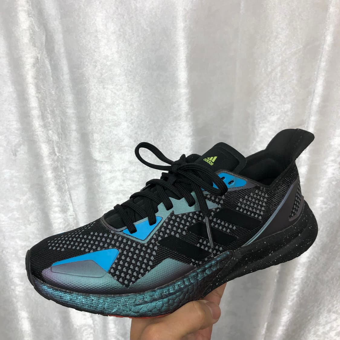 아디다스 부스트 운동화 사이즈260  상품이미지4