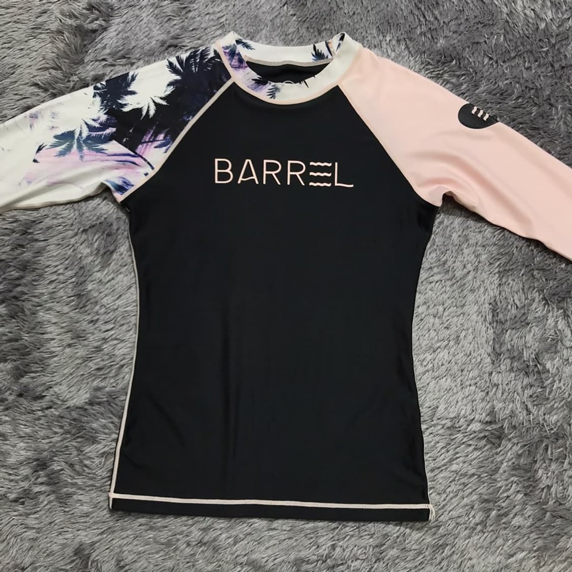 [[여성 M, A급] 배럴(BARRELL) UPF50+ 래쉬가드@257 상품이미지1