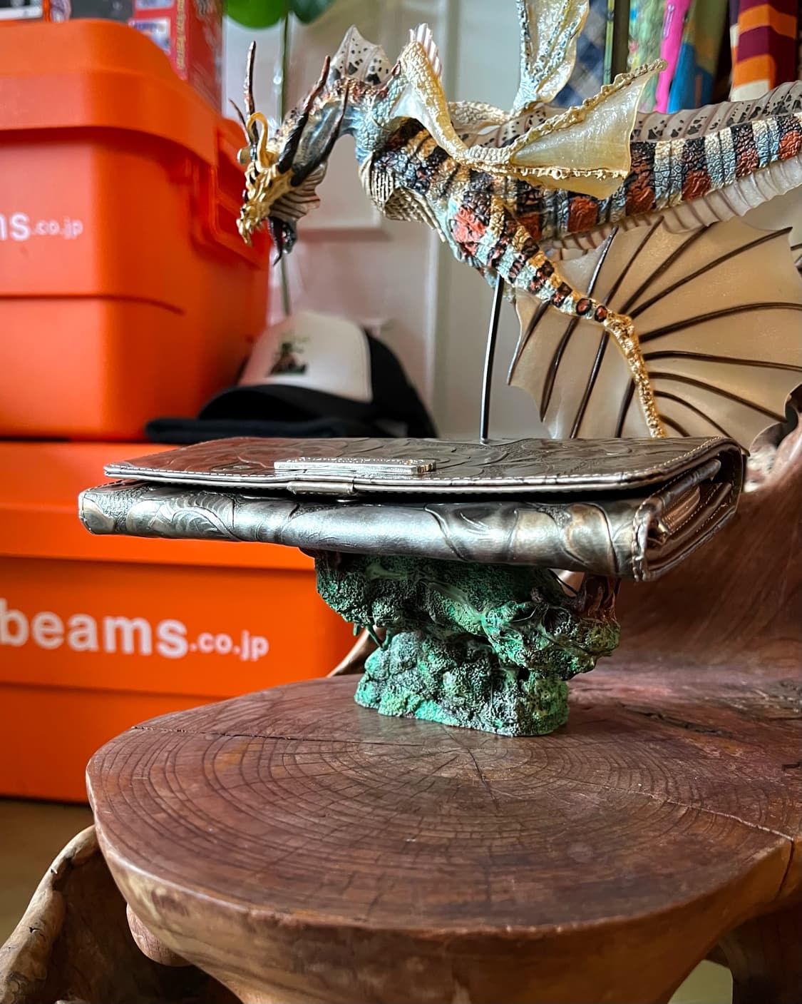 KATHARINE HAMNETT Metallic Rose Wallet  상품이미지5