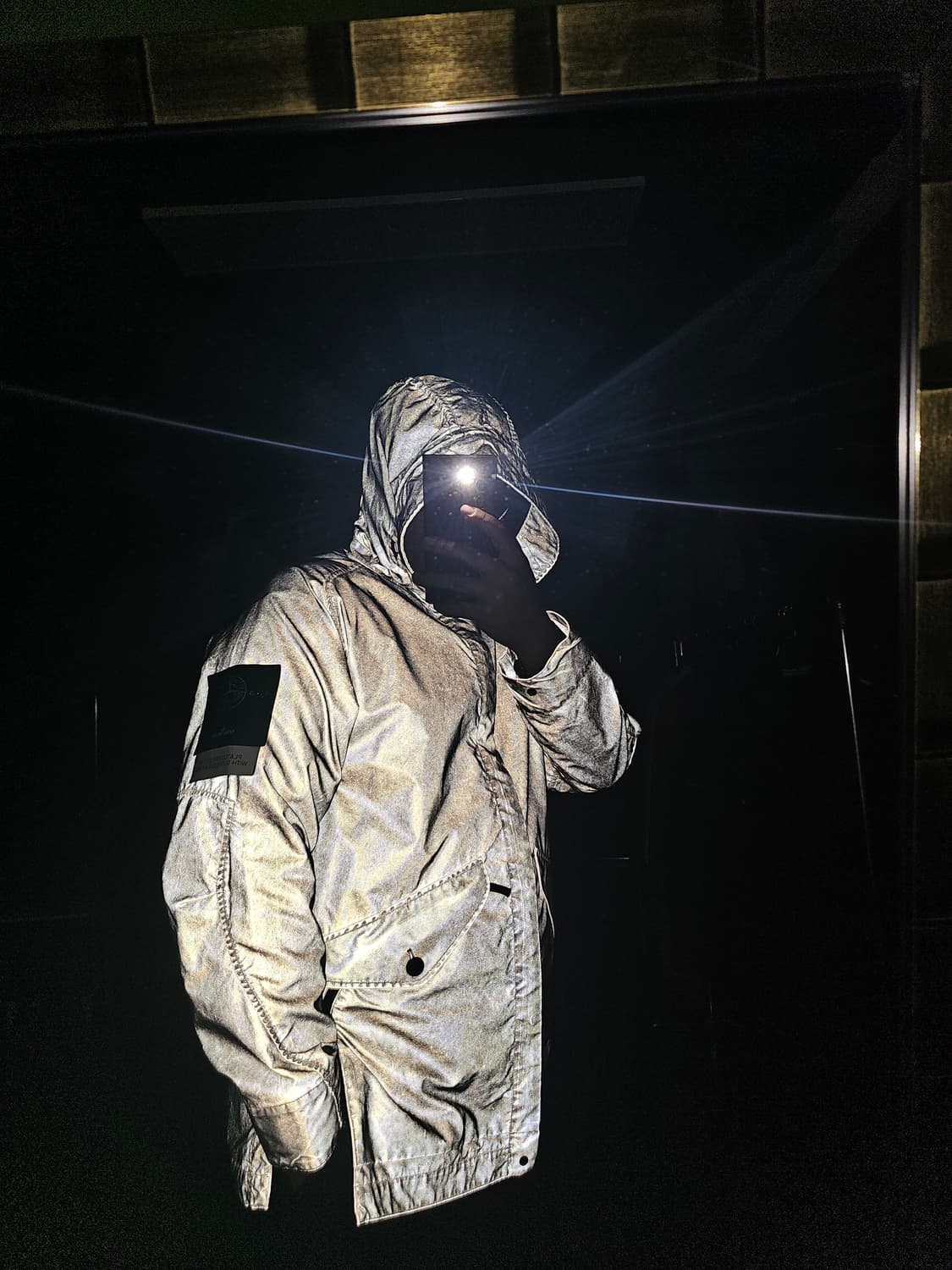 스톤아일랜드 플레티드 리플렉티브 더스트 피니시 자켓 상품이미지10