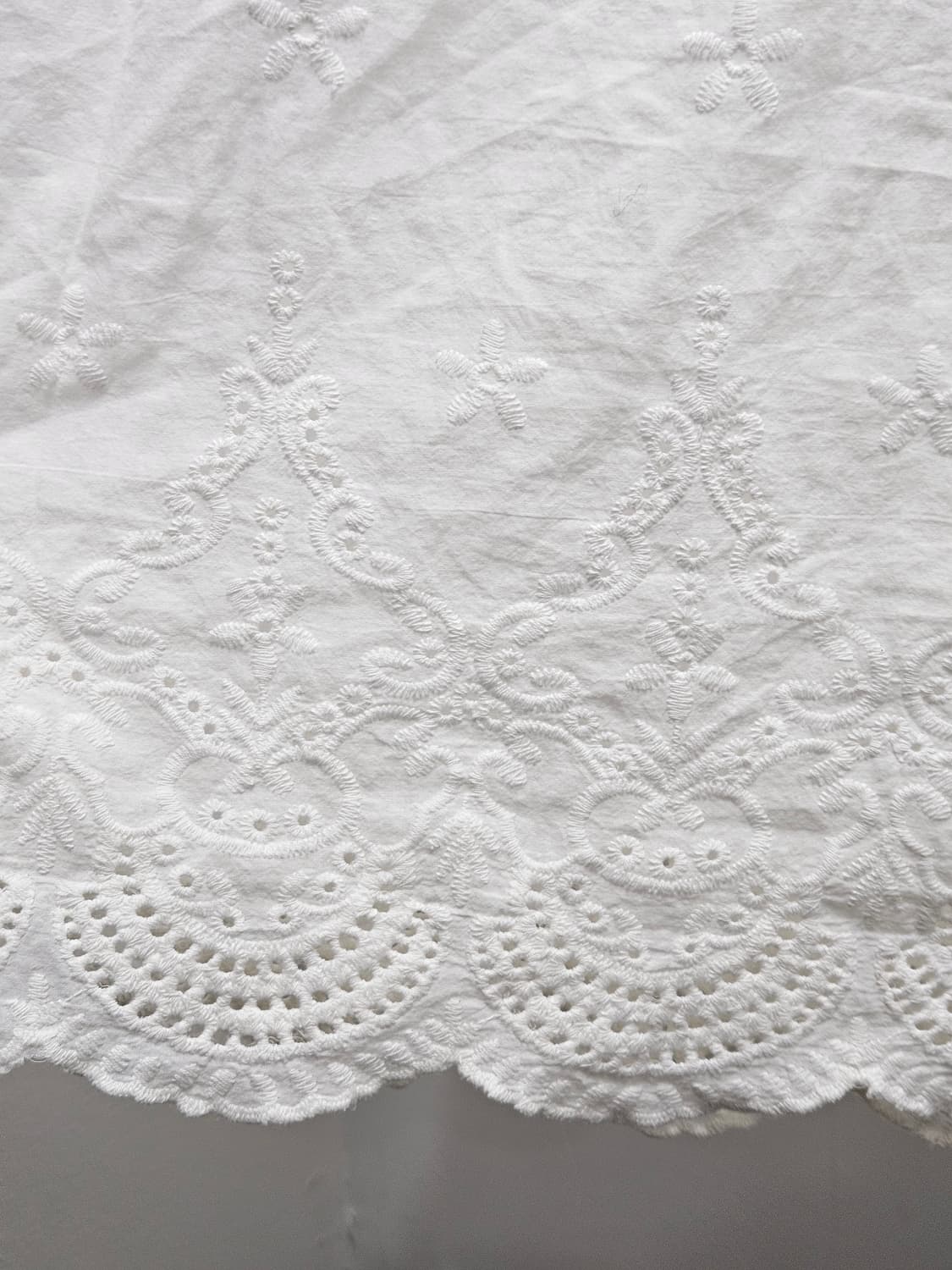 화이트 자수 레이스 민소매 롱원피스  상품이미지5