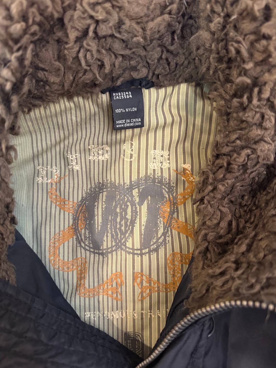 디젤 N-2B 울프죠 퍼 후드 플라이트 봄버 자켓 상품이미지6