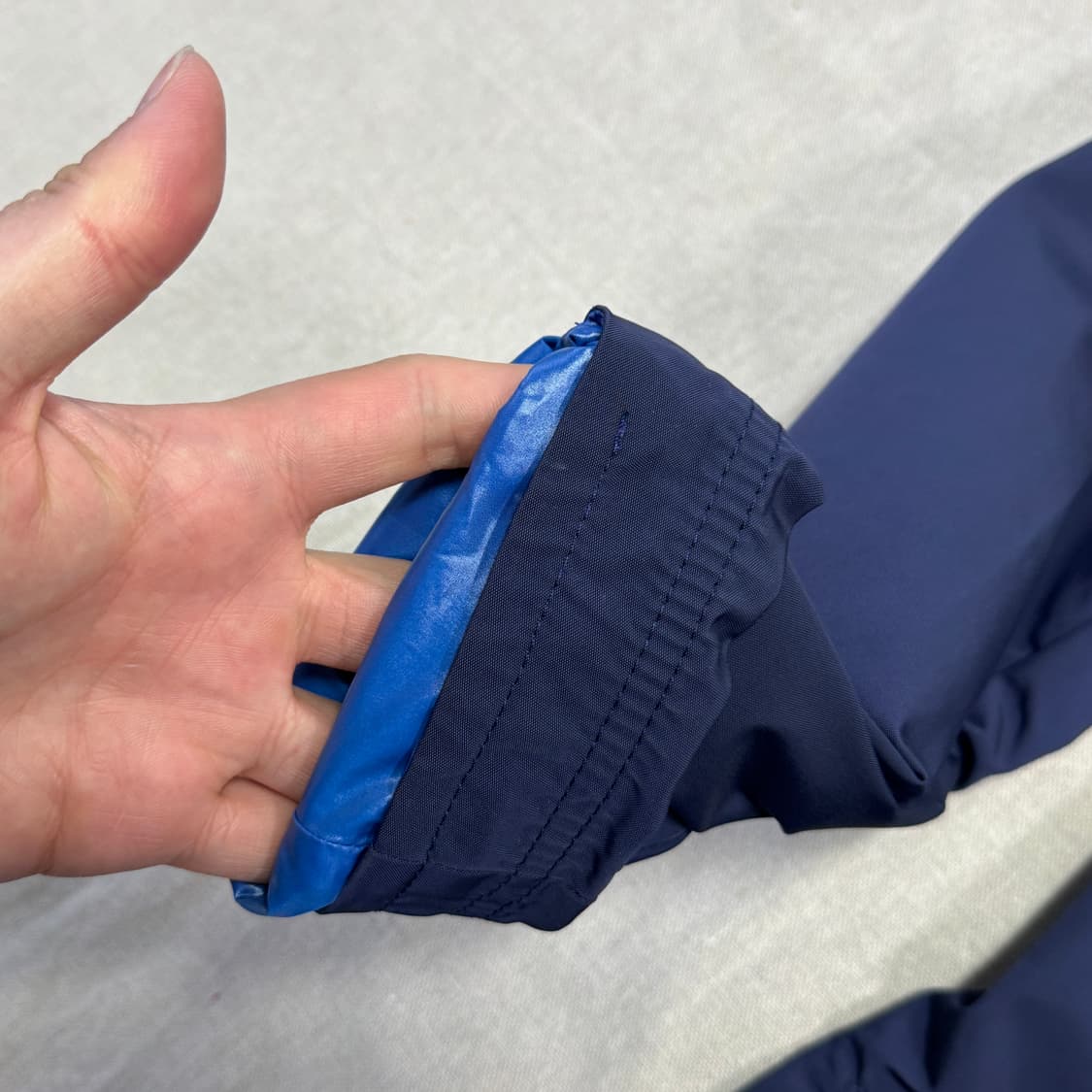 몽클레어 우먼 하이넥 나일론 자켓 4 상품이미지3