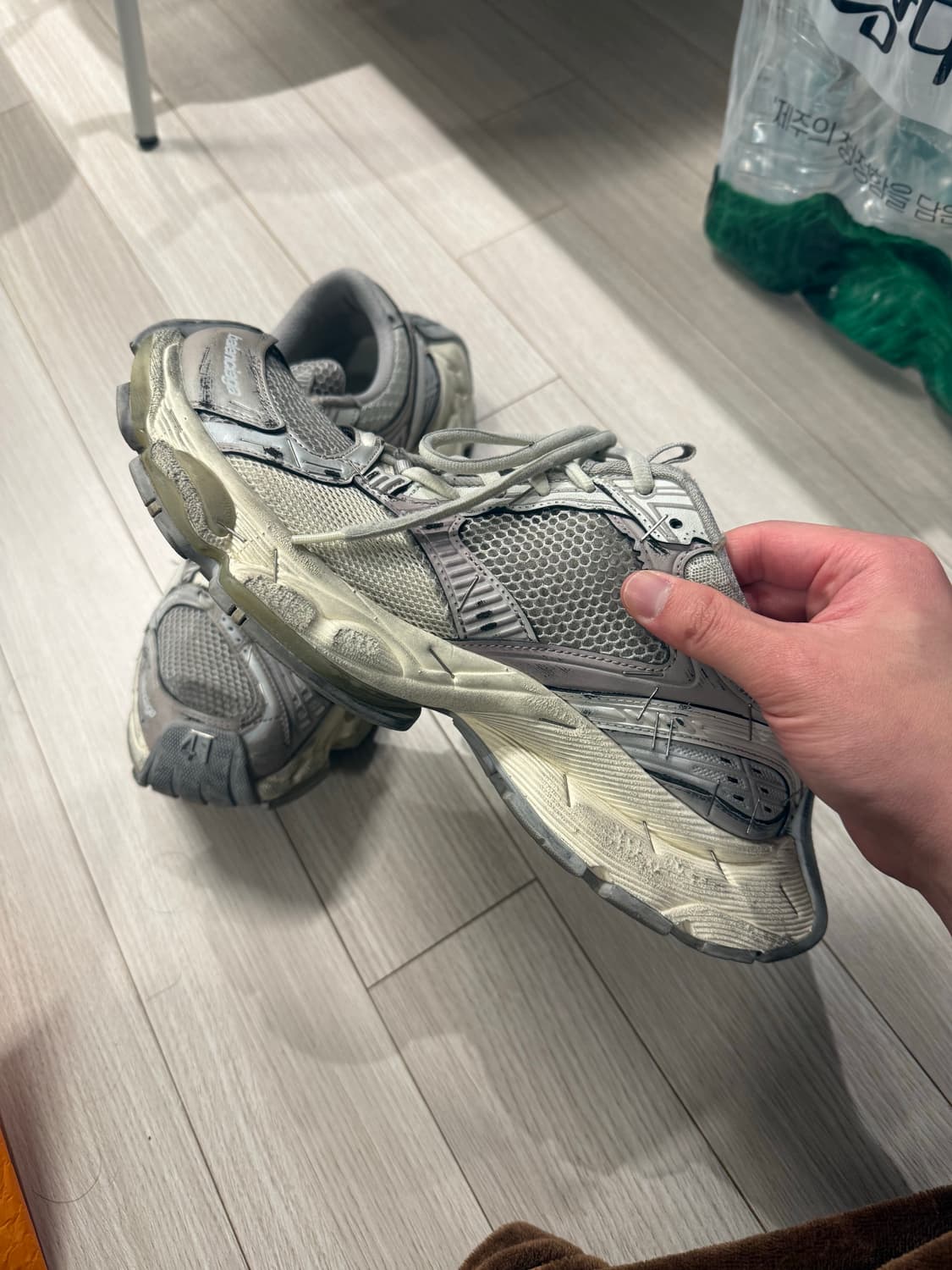 (41, 265) 발렌시아가 스테이플러 상품이미지2