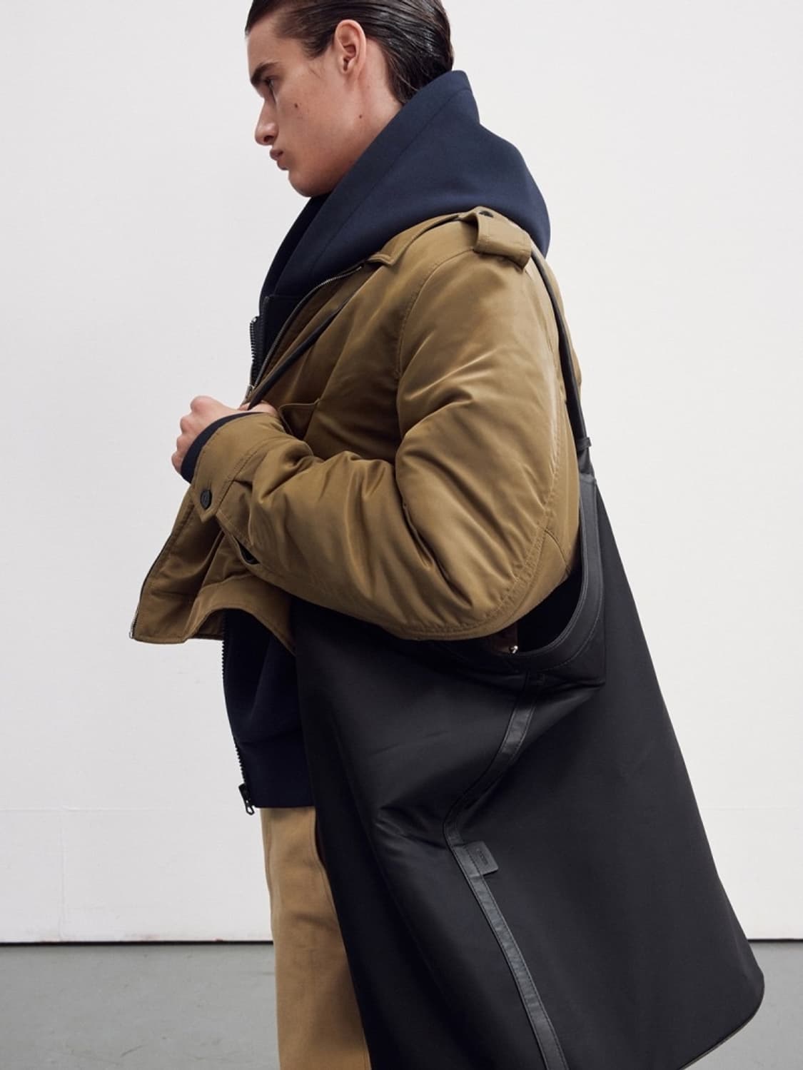 렉토 패디드 나일론 버킷백 블랙 상품이미지1