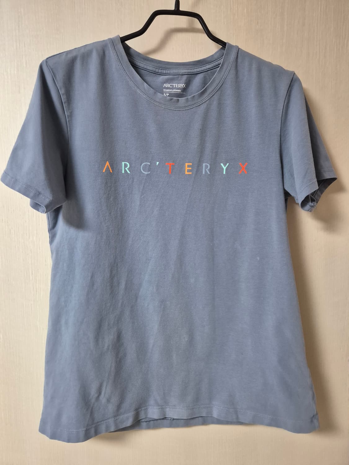 (정품) 아크테릭스 로고 반팔 티셔츠 하늘색  여성 S 상품이미지1