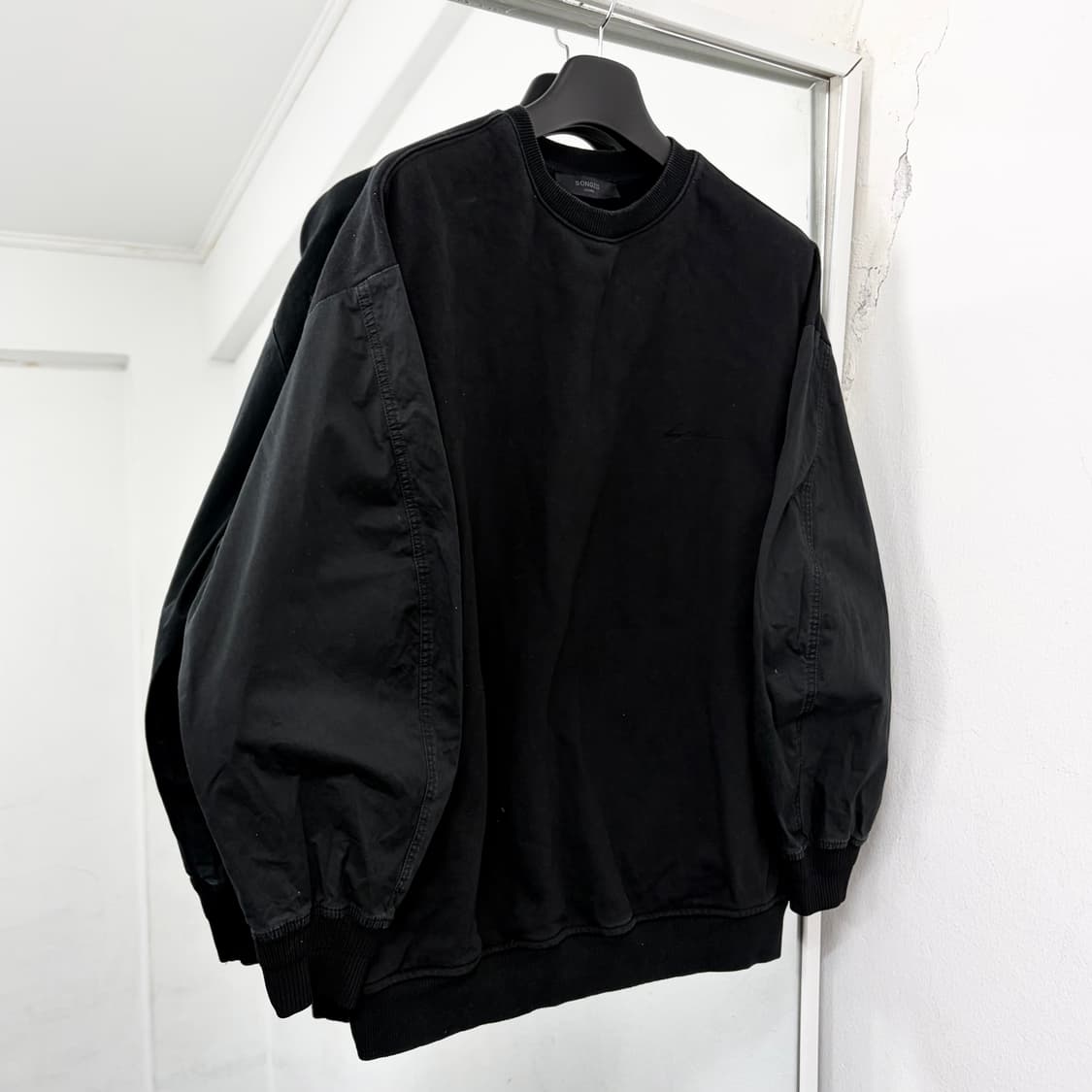 송지오 옴므 아트워크 맨투맨 상품이미지5