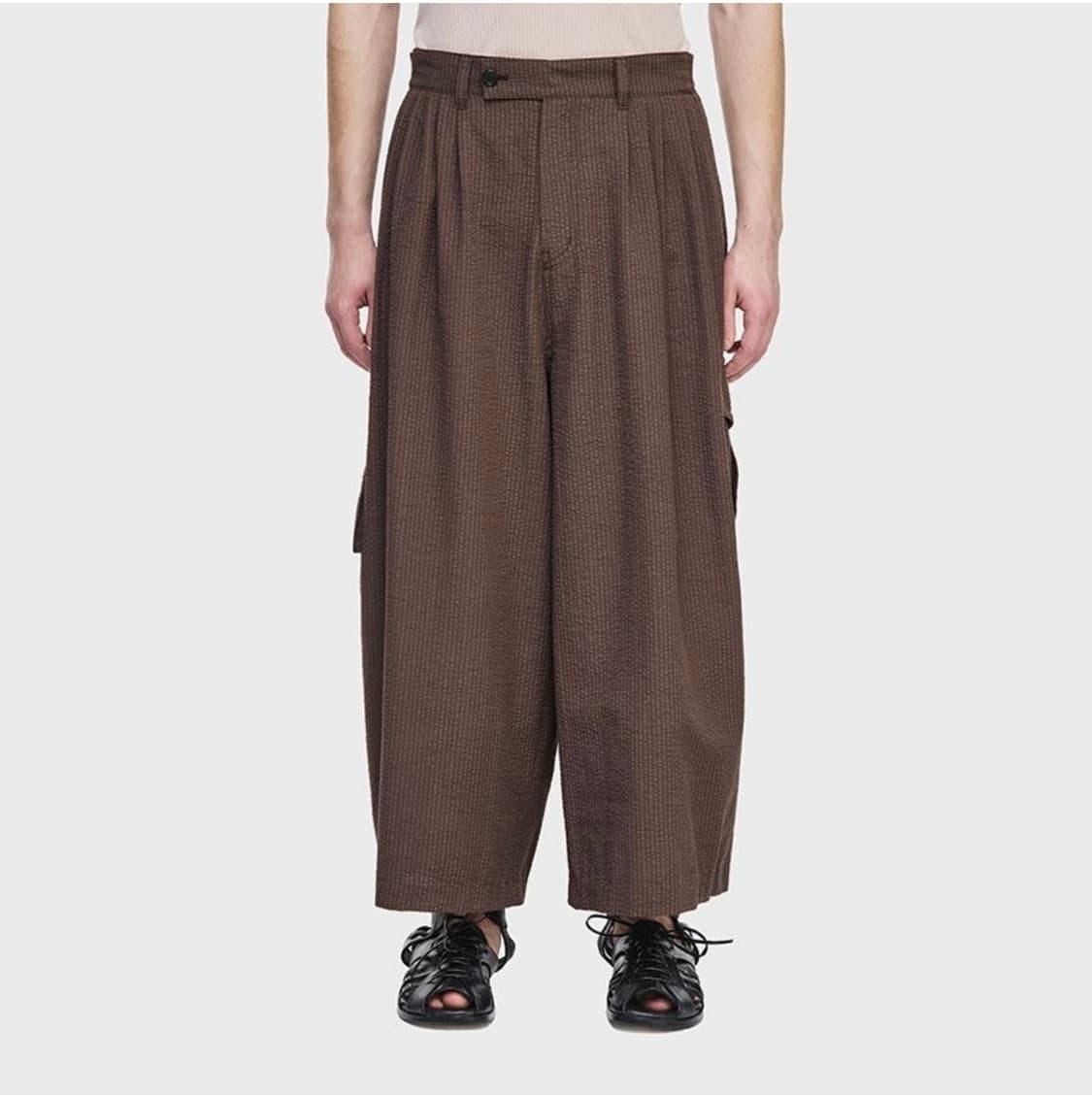 82) 송지오옴므 멀티 플리츠 크롭 와이드 카고 팬츠 SH3PT366BR 상품이미지5