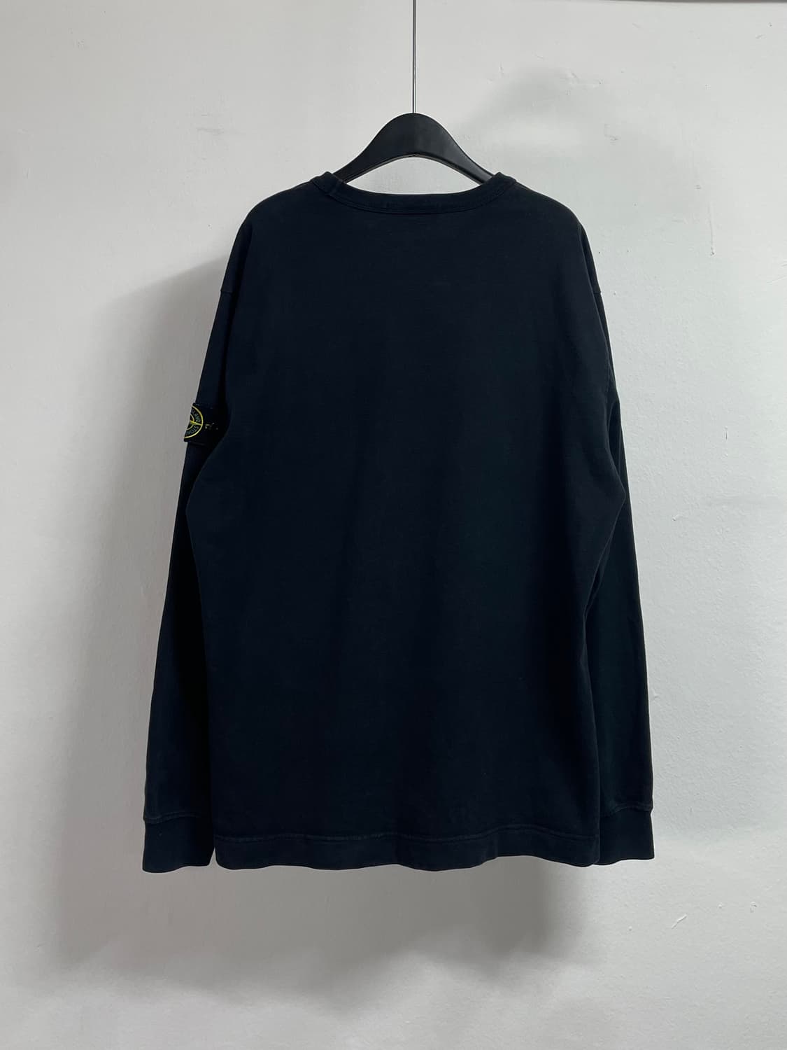 스톤아일랜드 와펜 라운드 맨투맨(on.600) 상품이미지3