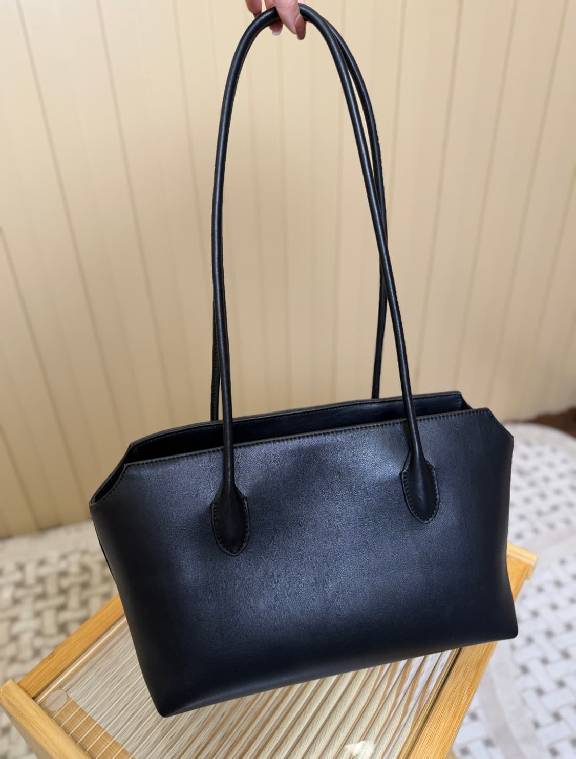 더로우 테라스백 블랙 상품이미지4