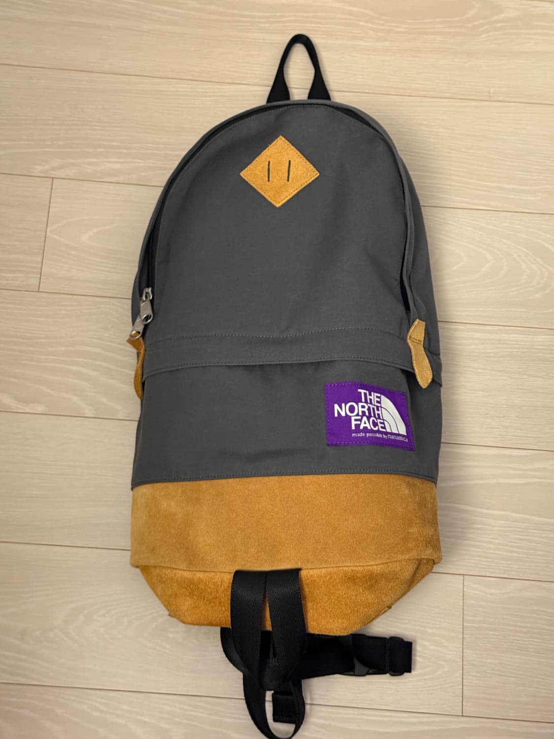 노스페이스 퍼플라벨 데이팩 그레이 상품이미지1
