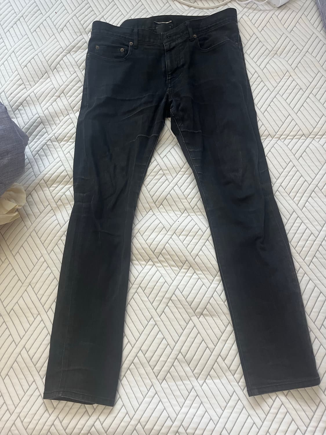 생로랑 블랙진 상품이미지1