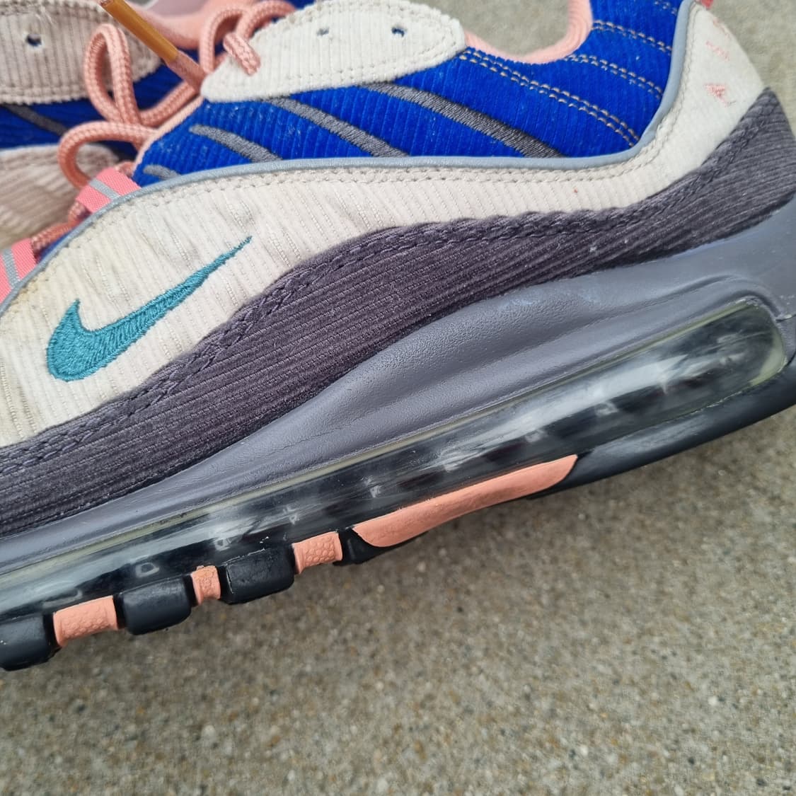 나이키 에어맥스98 코듀로이 데저트샌드 크X가격46만 크린토피아세탁완료 상품이미지7