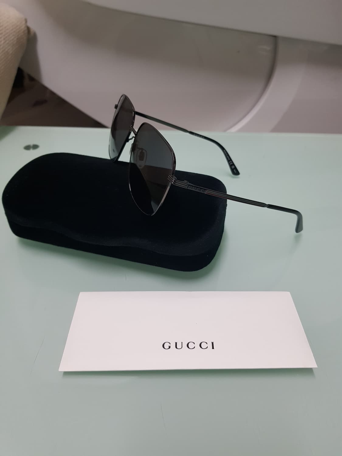 구찌 오버핏레드그린 레터링선글라스(새상품 정품풀구성) 상품이미지2